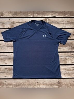 Under Armour Men's Navy Short-Sleeve Athletic Tee with Silver Logo
